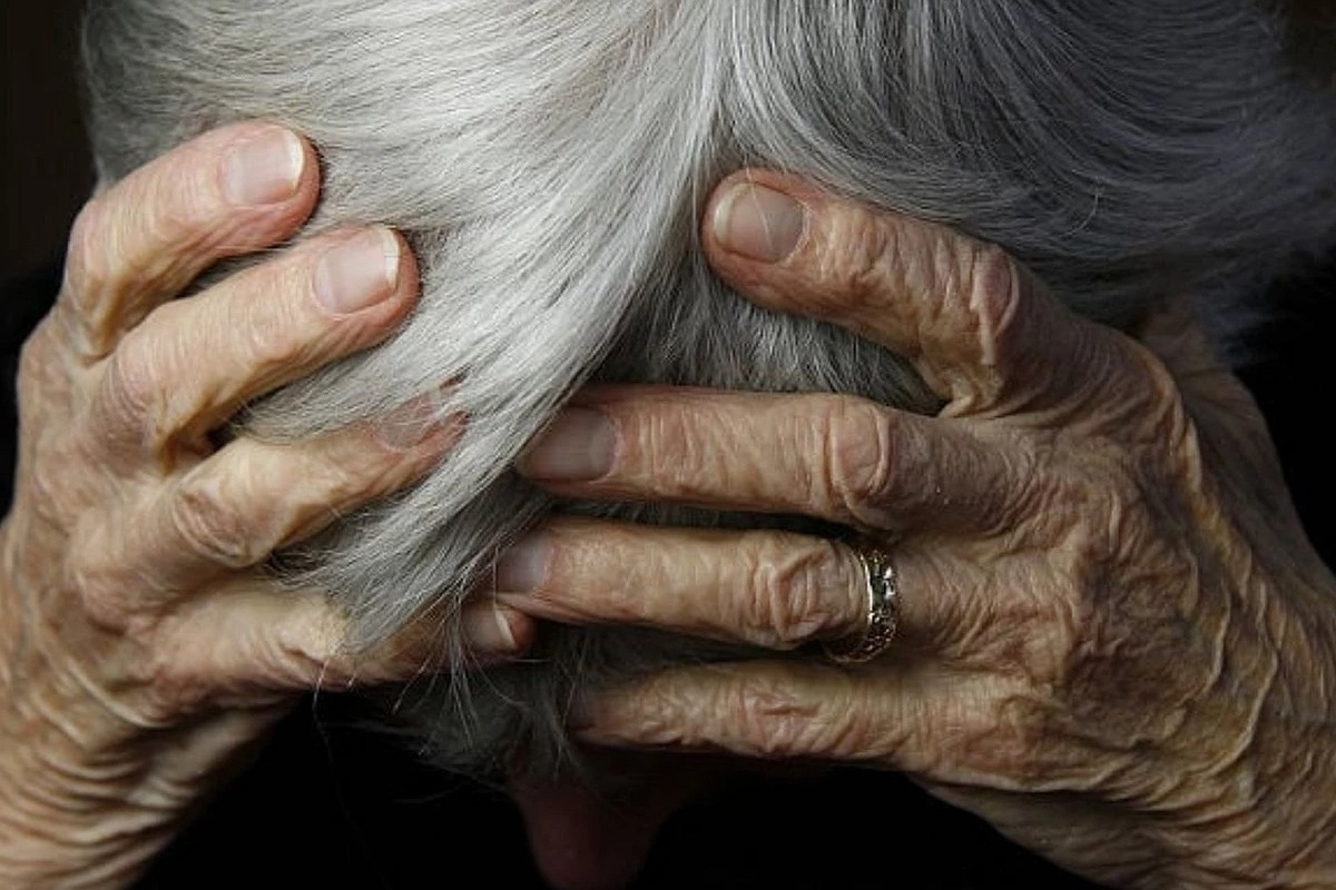 Συνελήφθη 49χρονος στη Σύρο: Η μάνα του αντιμετώπιζε καρδιολογικά προβλήματα και αντί για αγωγή της έδινε ενεργειακά ποτά