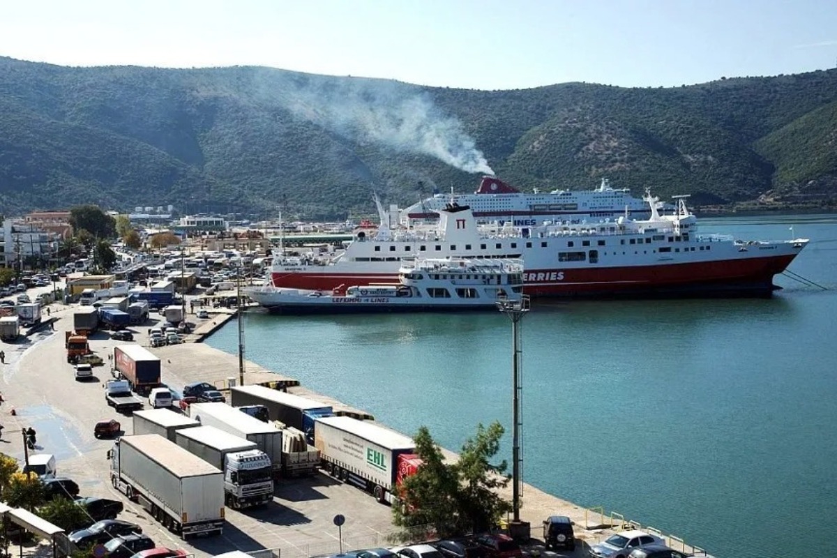 Ηγουμενίτσα: Συγκρούστηκαν πλοία στο λιμάνι