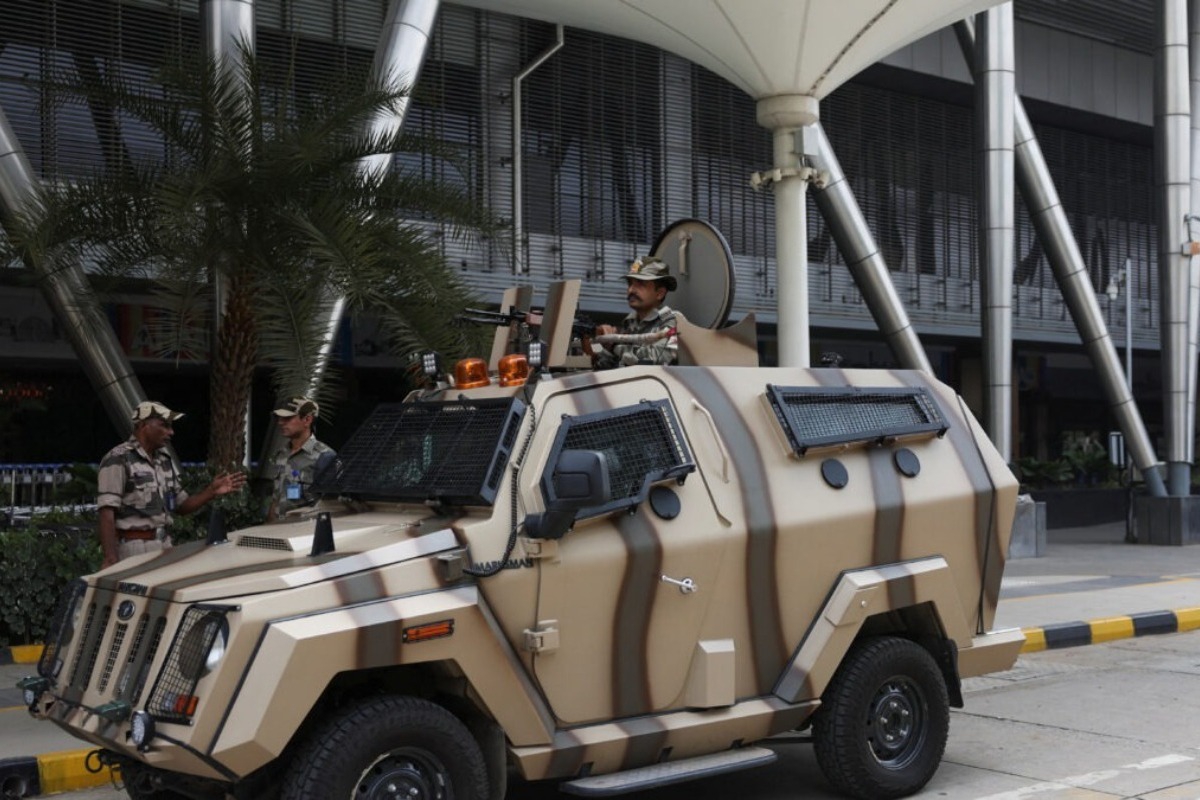 Επίθεση του Πακιστάν στην Ινδία με drones – Εκρήξεις στο αεροδρόμιο της Τζαμού