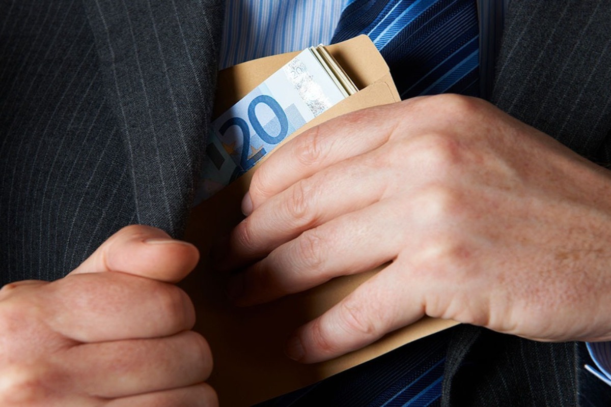 21 συλλήψεις για διαφθορά σε πολεοδομίες στη Βόρεια Ελλάδα – Κατασχέθηκε 1 εκατομμύριο ευρώ