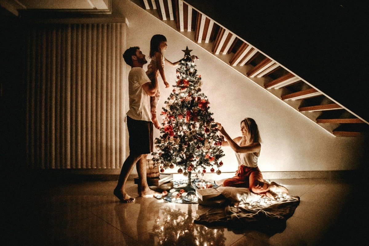 Περίεργα εορταστικά έθιμα από όλη την Ελλάδα