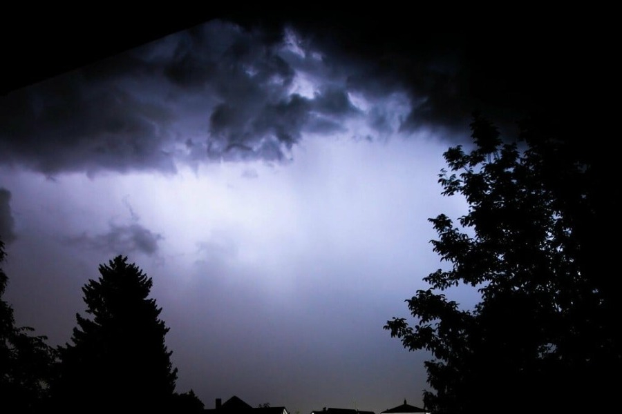 Επικαιροποιήθηκε το έκτακτο δελτίο: Μέχρι πότε θα βρέχει στην Αττική