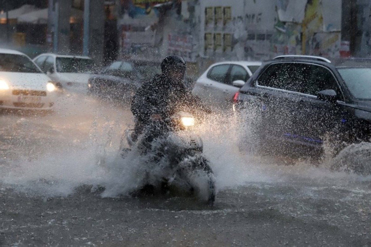 Καιρός: Η κακοκαιρία «ΑΤΕΝΑ» φέρνει επικίνδυνες βροχές, καταιγίδες, χαλάζι και θυελλώδεις ανέμους