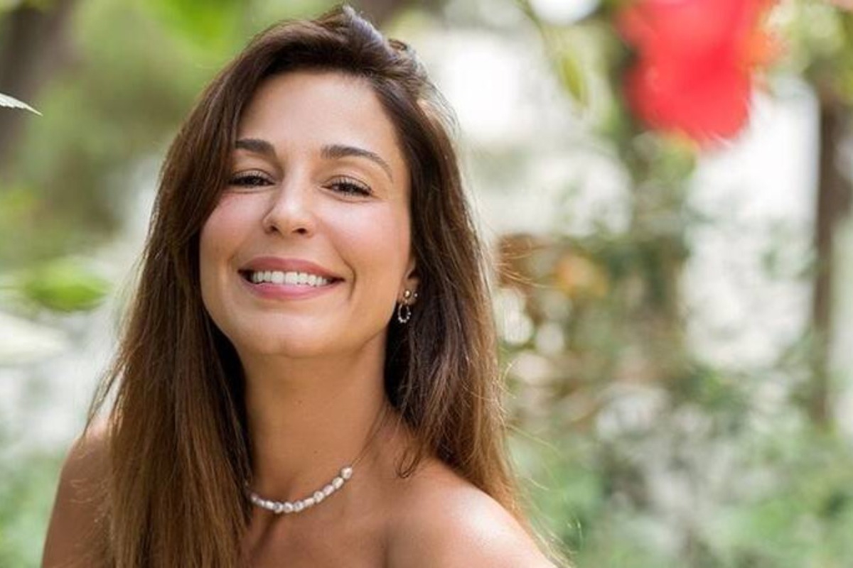 Η Κατερίνα Παπουτσάκη ποζάρει αγκαλιά με τον σύντροφό της στο Instagram