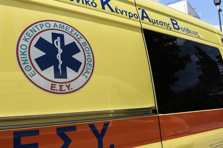 Τροχαίο σοκ στη Θεσσαλονίκη: IX μπήκε στο αντίθετο και συγκρούστηκε μετωπικά