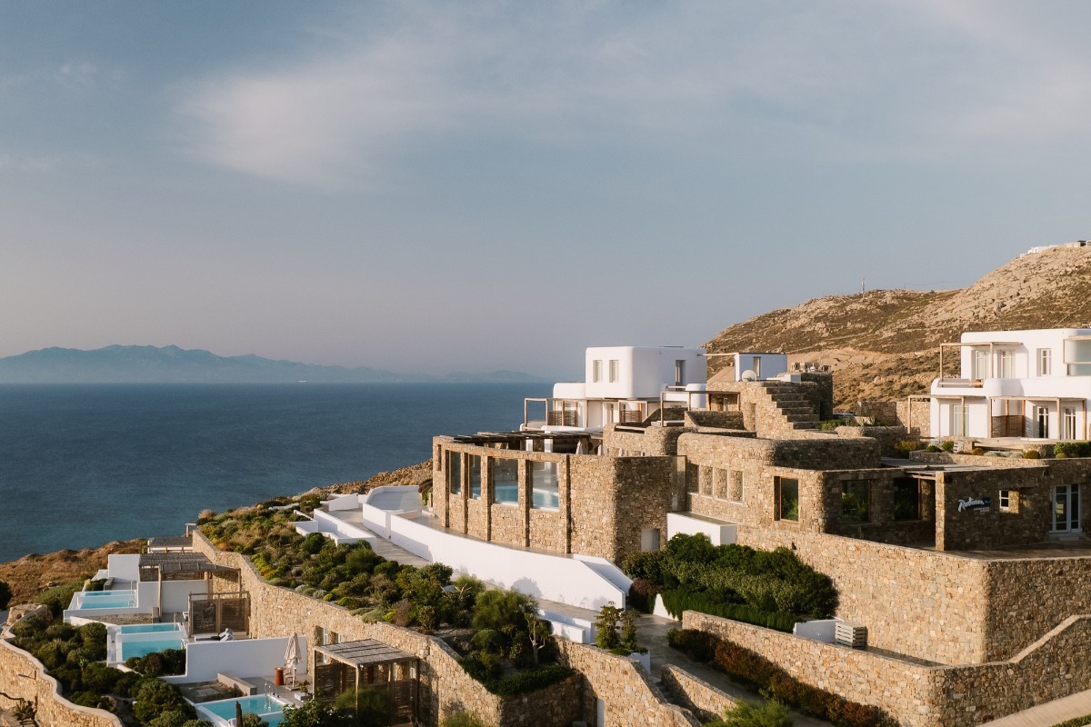 Island Living με την υπογραφή των Radisson Hotels: Εκεί που το καλοκαίρι απογειώνεται