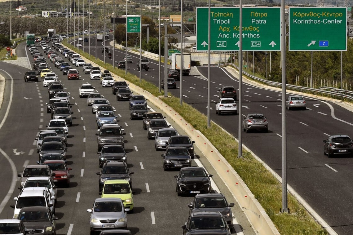 Επιστρέφουν οι εκδρομείς του Πάσχα: Καθυστερήσεις στην Αθηνών‑Κορίνθου και στα διόδια του Ρίο