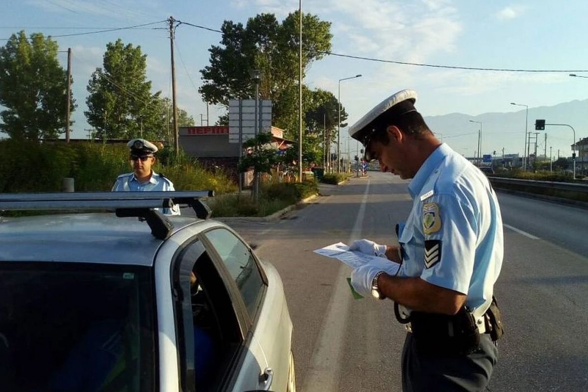 Σημαντικό: Αλλαγές στις κλήσεις της Τροχαίας – Έρχονται «ραβασάκια» μέσω sms και e‑mail