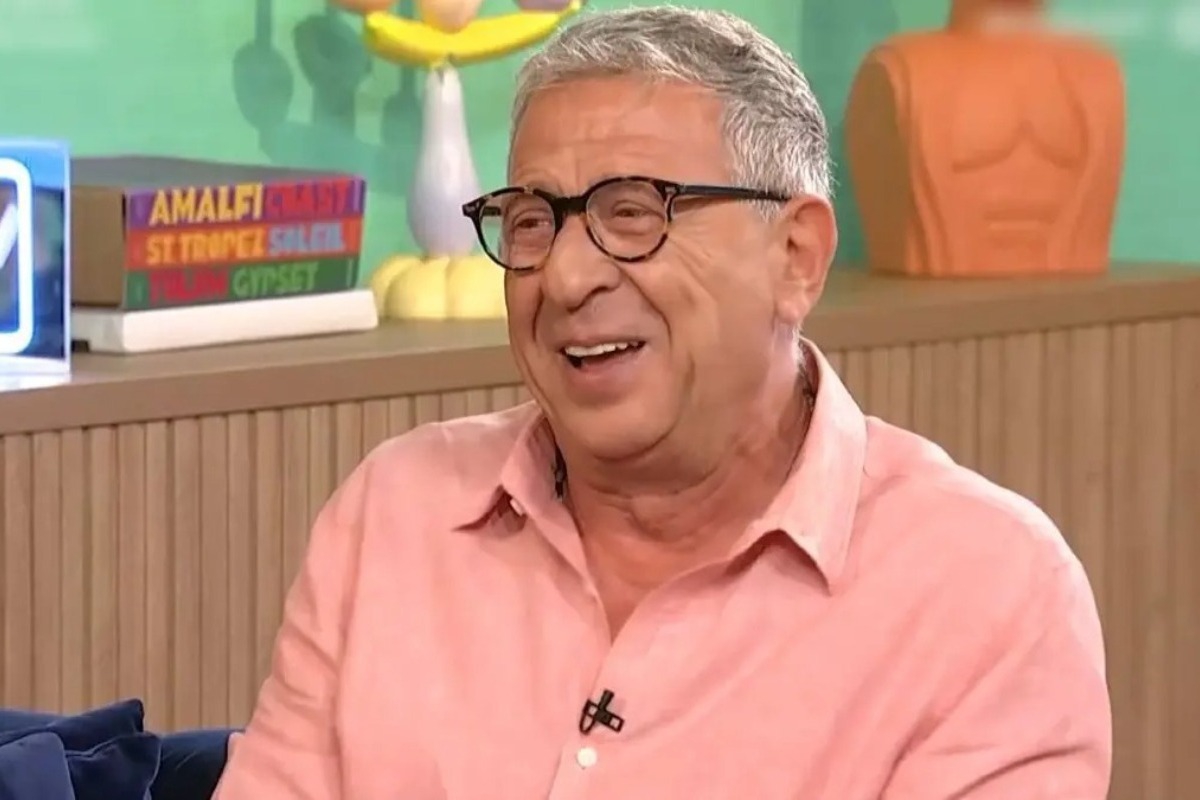 Κώστας Κόκλας: «Φώναζα είμαι ο Κόκλας για να μη φάω ξύλο» – Όταν τον μπέρδεψαν με τον Βούρο και τον Σοφιανό