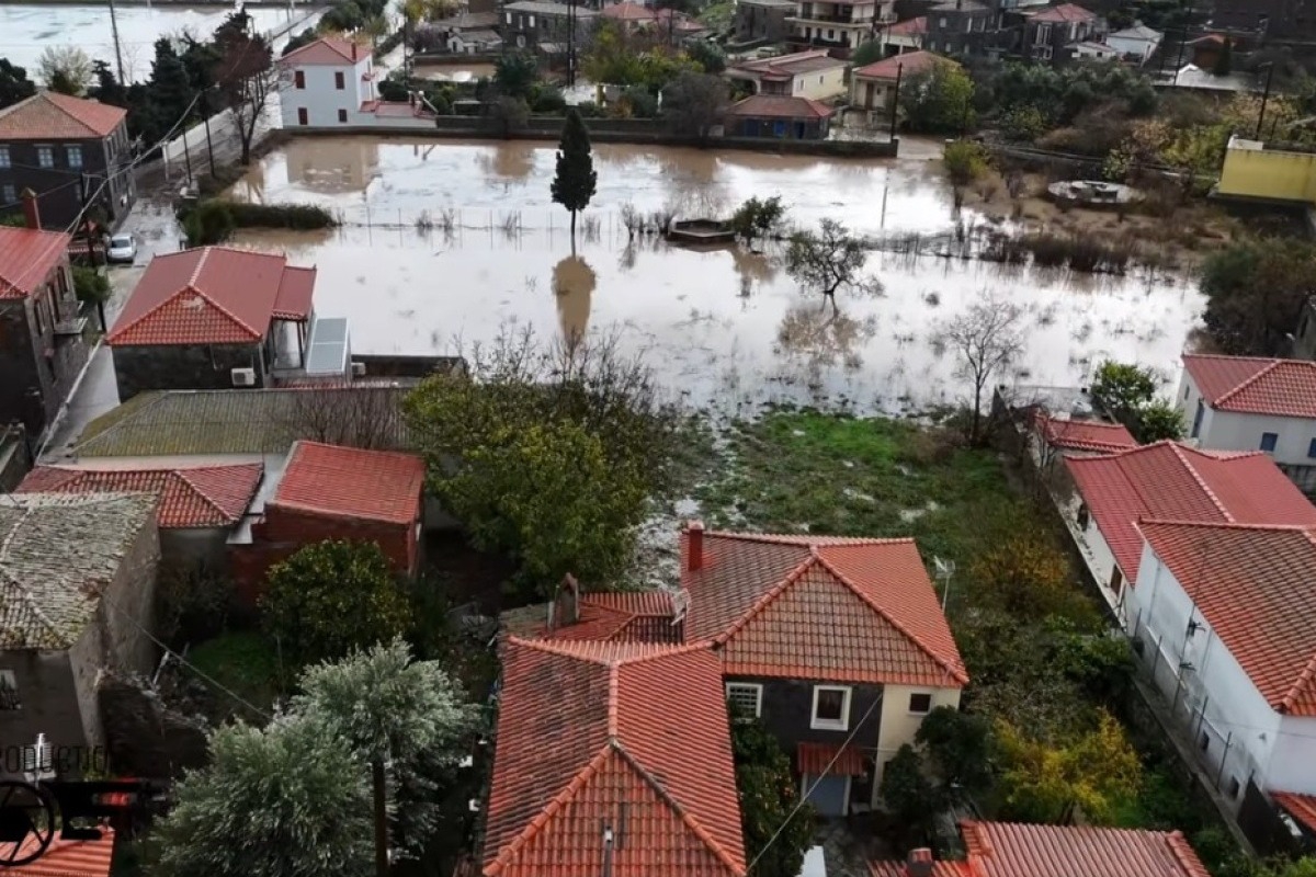 Ατελείωτη λίμνη λάσπης η Λήμνος, εικόνες από ψηλά με τις καταστροφές της κακοκαιρίας