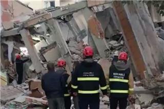 Τουρκία: Εξαώροφο κτίριο κατέρρευσε στην περιοχή Γκέμπζε του Κοτζαελί - Βίντεο