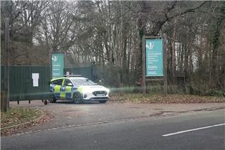 Πιλότος «άφησε σημείωμα αυτoκτoνίας» πριν ρίξει το αεροσκάφος σε φράγμα του Έσσεξ