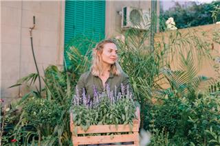 Ποια φυτά πρέπει να μετακινήσεις τώρα μέσα στο σπίτι πριν πέσει κι άλλο η θερμοκρασία