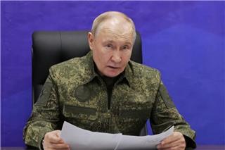 Απειλές Πούτιν στην Ευρώπη: «Ο πόλεμος θα τελείωνε τόσο γρήγορα που δεν θα είχαμε με ποιον να διαπραγματευθούμε»