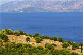 Road trip στην Πελοπόννησο: στάσεις, χωριά και μυστικά τοπία που αξίζει να επισκεφτείς