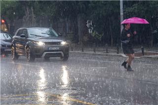 Καιρός: Έκτακτο δελτίο επιδείνωσης με καταιγίδες και μπουρίνια