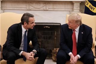 Συγχαρητήρια Μητσοτάκη σε Τραμπ: «Ανυπομονούμε να διευρύνουμε τη στρατηγική μας συνεργασία»