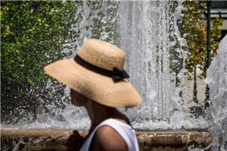 Μετά τον τετραήμερο καύσωνα με τα 40αρια έρχονται θυελλώδεις άνεμοι – Μεγάλος κίνδυνος για πυρκαγιές