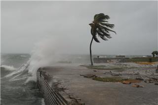 Τζαμάικα: Εικόνες «Αποκάλυψης» από το πέρασμα του τυφώνα «Μελίσσα»– Σε κατάσταση καταστροφής το νησί