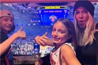 Αννα Βίσση: Με τα εγγόνια της στο Madison Square Garden – Η επίσκεψη στην κόρη της, στη Νέα Υόρκη