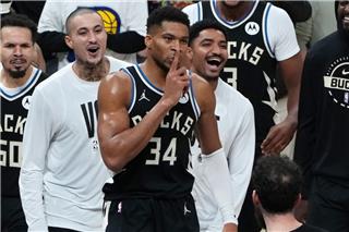 Το απίθανο buzzer beater του Γιάννη Αντετοκούνμπο