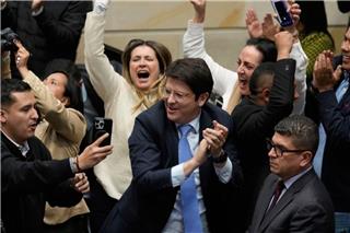 Κολομβία: Πέθανε ο Αλβάρο Ουρίμπε δύο μήνες μετά την επίθεση που δέχτηκε σε πολιτική συγκέντρωση