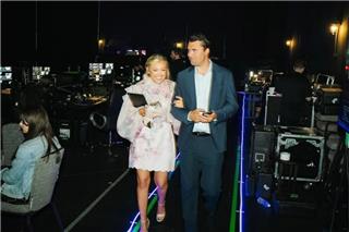 Συνωμοσιολόγος έβγαλε στη φόρα sms του Τσάρλι Κερκ για τις πρώην του - Έκρηξη της χήρας του