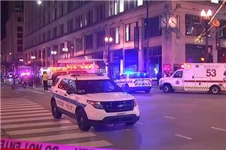 Σικάγο: Πυροβολισμοί στην τελετή φωταγώγησης του χριστουγεννιάτικου δέντρου – Ένας 14χρονος νεκρός, αρκετοί τραυματίες