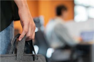 Τι αλλάζει στο Δημόσιο το 2026: Προσλήψεις, αυξήσεις μισθών και νέα επιδόματα