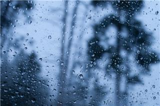 Κακοκαιρία Byron: «Βροχή» τα 112 όλη τη νύχτα