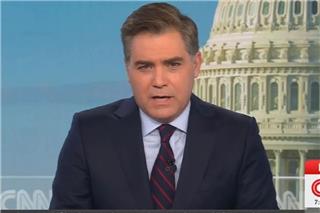 Τέλος από το CNN ο Τζιμ Ακόστα που τα έβαλε ανοιχτά με τον Τραμπ