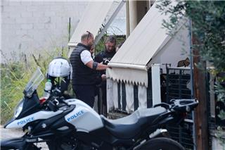 Τρίκαλα: Προθεσμία για την Παρασκευή πήρε ο 18χρονος που έπνιξε τη μητέρα του
