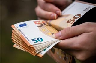 Τέλος τα μετρητά: Τι θα συμβεί από τον Οκτώβριο του 2025