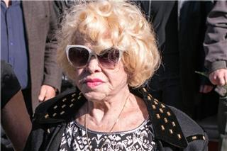 Καίτη Γκρέυ: Η οικογένειά της έστειλε εξώδικο στην εταιρεία παραγωγής της ταινίας «Υπάρχω»