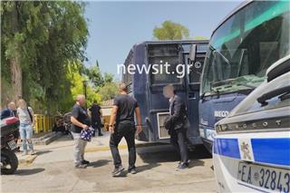 Στον εισαγγελέα ο δημοσιογράφος της ΕΡΤ που κατηγορείται για τον ξυλοδαρμό της συντρόφου του