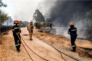 Πού υπάρχει φωτιά τώρα: Αλλεπάλληλα 112 για εκκενώσεις