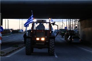 Κλειστό επ`αόριστον από τους αγρότες το τελωνείο του Προμαχώνα