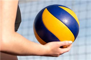 Λαύριο: Προφυλακίστηκε προπονητής βόλεϊ με την κατηγορία της ασέλγειας σε βάρος ανήλικης