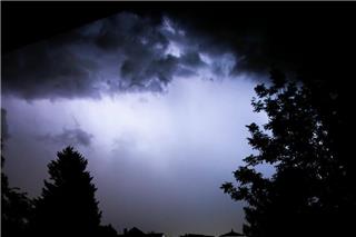 Επικαιροποιήθηκε το έκτακτο δελτίο: Μέχρι πότε θα βρέχει στην Αττική