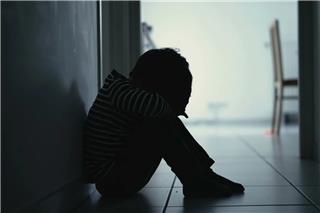 Φριχτή αποκάλυψη για οικογένεια στην Αττική: 20χρονος θείος με τον 40χρονο σύντροφό του ασελγούσε στα ανίψια του 2 και 4 ετών