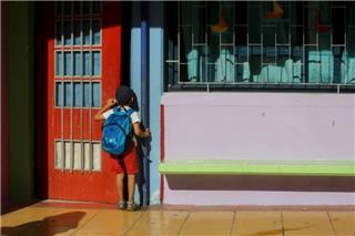 «Είναι ένας μελλοντικός βιαστής», έλεγε η δασκάλα στο Λουτράκι για τον 6χρονο μαθητή που την ακούμπησε