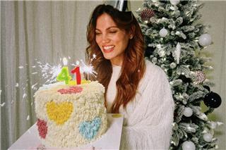 Μαίρη Συνατσάκη: Ο δημόσιος απολογισμός με αφορμη τα 41α γενέθλιά της – «Κατάλαβα ότι εγώ είμαι το πρόβλημα»