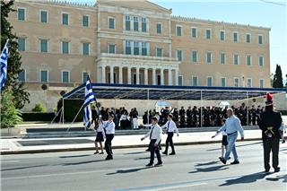 Κρίσιμο τεστ σήμερα για το νέο νόμο για τον Αγνωστο Στρατιώτη στη μαθητική παρέλαση της Αθήνας