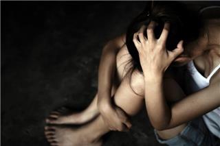 Φρίκη στο Μενίδι: 14χρονη πήγε σε αστυνομικό τμήμα με νεκρό βρέφος σε σακούλα