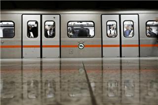 Χριστούγεννα 2025: Τα δρομολόγια των ΜΜΜ στην Αθήνα