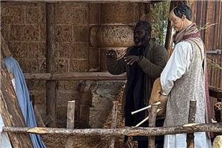 Επική φωτογραφία από την Ιταλία: Δείτε πώς προσπάθησε να κρυφτεί σε φάτνη Γκανέζος που είχε επιτεθεί σε δημόσιο υπάλληλο