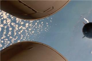 H Blue Origin έγραψε ιστορία: Έστειλε τον πύραυλο New Glenn στο διάστημα και τον προσγείωσε σε πλωτή πλατφόρμα