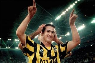 Εκτός επαγγελματικού ποδοσφαίρου στην Ολλανδία η ιστορική Φίτεσε, που κάποτε μεσουράνησε ο Νίκος Μαχλάς