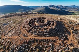 Κρήτη, Πομπηία και Στόουνχεντζ: Οι αρχαιολογικές ανακαλύψεις του 2025 που ανατρέπουν όσα γνωρίζαμε