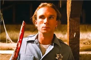 Μυστήριο με τον θάνατο του ηθοποιού Πίτερ Γκριν: Βρέθηκε μέσα στα αίματα και μυστηριώδες σημείωμα δίπλα του